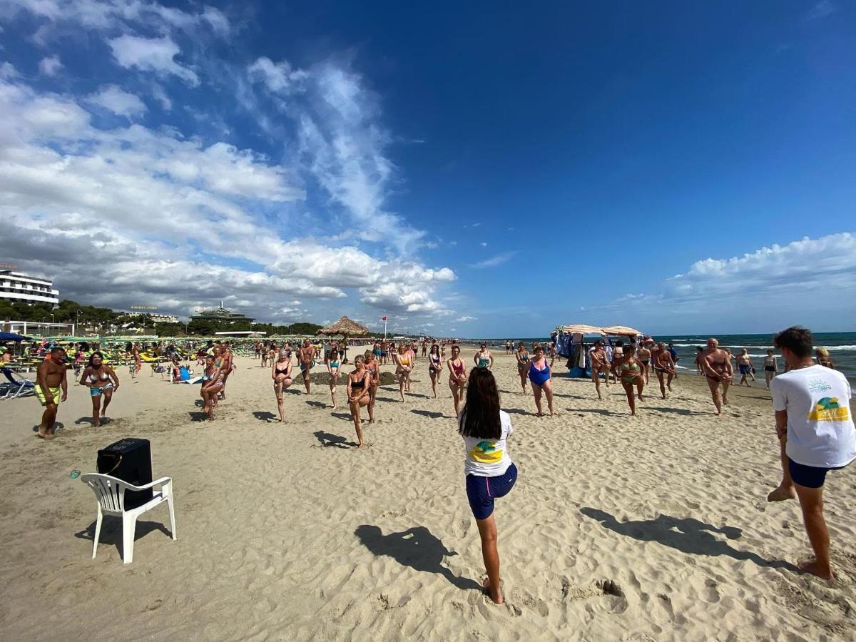 Zenit Hotel Giulianova Exteriör bild
